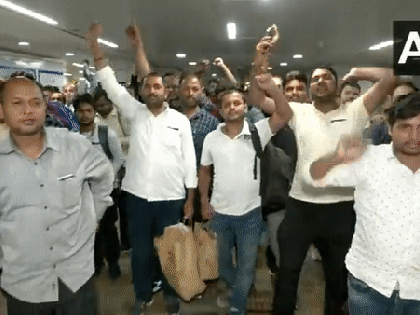 "Indian army Zindabad, PM Modi Zindabad..."First batch of rescued Indians from Sudan arrive home | "Indian army Zindabad, PM Modi Zindabad..."First batch of rescued Indians from Sudan arrive home