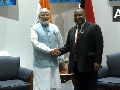 PM Modi, his Papua New Guinea counterpart James Marape hold bilateral meeting | PM Modi, his Papua New Guinea counterpart James Marape hold bilateral meeting