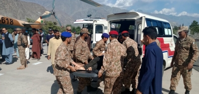 7 killed, 28 injured in Pak accident | 7 killed, 28 injured in Pak accident 7 killed, 28 injured in Pak accident | 7 killed, 28 injured in Pak accident