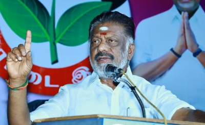 AIADMK row: Don't allow anyone else to operate party account, OPS to bank | AIADMK row: Don't allow anyone else to operate party account, OPS to bank