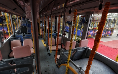 80 new AC buses added to Delhi's fleet | 80 new AC buses added to Delhi's fleet