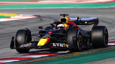 Bahrain GP: Verstappen leads second practice session; Hamilton placed ninth | Bahrain GP: Verstappen leads second practice session; Hamilton placed ninth