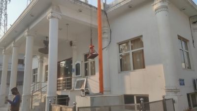 Granthi of Delhi Gurudwara hit with tabla dies, wife injured | Granthi of Delhi Gurudwara hit with tabla dies, wife injured Granthi of Delhi Gurudwara hit with tabla dies, wife injured | Granthi of Delhi Gurudwara hit with tabla dies, wife injured