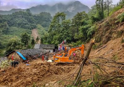 2 killed, 4 missing after landslides in China | 2 killed, 4 missing after landslides in China