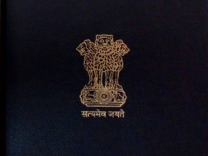 Passport Seva Kendra official, aide held by CBI for demanding bribe | Passport Seva Kendra official, aide held by CBI for demanding bribe
