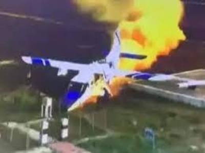 Dornier catches fire while landing in Kanpur, crew safe | Dornier catches fire while landing in Kanpur, crew safe