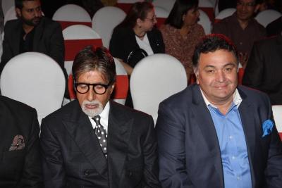Amitabh Bachchan: I never visited Rishi Kapoor in Hospital | Amitabh Bachchan: I never visited Rishi Kapoor in Hospital