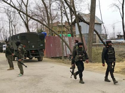 Encounter breaks out in J&K’s Pulwama | Encounter breaks out in J&K’s Pulwama Encounter breaks out in J&K’s Pulwama | Encounter breaks out in J&K’s Pulwama