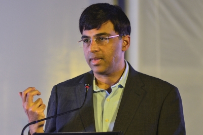 Viswanathan Anand supports FIDE president Dvorkovich's bid for re-election | Viswanathan Anand supports FIDE president Dvorkovich's bid for re-election