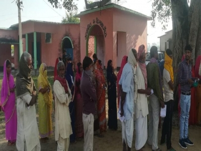 Around 7% polling recorded in Bihar in 2 hours | Around 7% polling recorded in Bihar in 2 hours