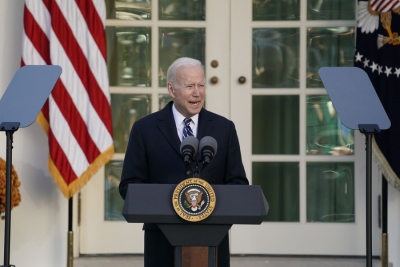 Biden vows boosters for all, expands war to Omicron, augments plan on schools, biz, winter surge | Biden vows boosters for all, expands war to Omicron, augments plan on schools, biz, winter surge