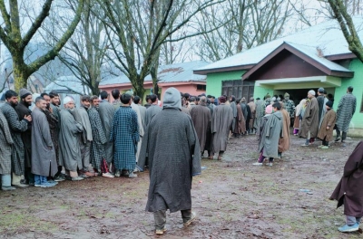 J&K DDC polls: 28.24% votes polled in 7th phase | J&K DDC polls: 28.24% votes polled in 7th phase J&K DDC polls: 28.24% votes polled in 7th phase | J&K DDC polls: 28.24% votes polled in 7th phase
