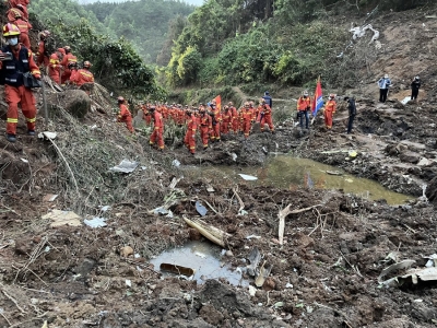 No explosive components found at China plane crash site | No explosive components found at China plane crash site