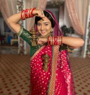 Ashi Singh unveils her wedding look in 'Meet' | Ashi Singh unveils her wedding look in 'Meet'