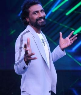 Remo D'Souza joins panel of judges for 'DID Super Moms 3' | Remo D'Souza joins panel of judges for 'DID Super Moms 3' Remo D'Souza joins panel of judges for 'DID Super Moms 3' | Remo D'Souza joins panel of judges for 'DID Super Moms 3'