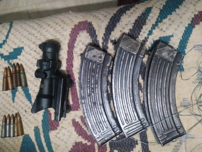 Weapons dropped by Pak drone recovered in Jammu | Weapons dropped by Pak drone recovered in Jammu