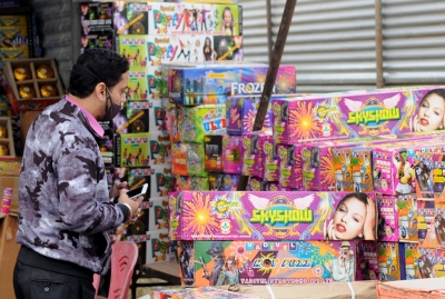 Chandigarh to continue ban on crackers | Chandigarh to continue ban on crackers