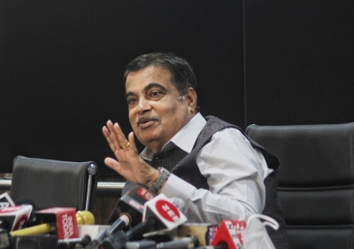 Gadkari to review 2 crucial tunnels in J&K, to drive through one of them | Gadkari to review 2 crucial tunnels in J&K, to drive through one of them