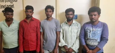 Gang of 5 who took video of couple and tried to extort money held | Gang of 5 who took video of couple and tried to extort money held