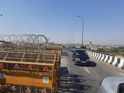 No traffic disruption at UP-Delhi Chilla border | No traffic disruption at UP-Delhi Chilla border