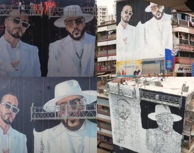 Street artist Man Mauji, Wicked Bros come together to create 50-feet graffiti of Badshah's hit 'Voodoo' | Street artist Man Mauji, Wicked Bros come together to create 50-feet graffiti of Badshah's hit 'Voodoo'