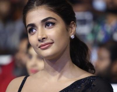 Pooja Hegde "drops out" of Pawan Kalyan's upcoming film | Pooja Hegde "drops out" of Pawan Kalyan's upcoming film