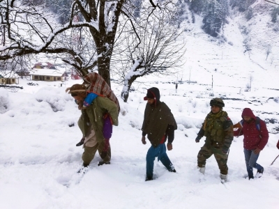 Clouds in Jammu; rain,snow likely in Valley | Clouds in Jammu; rain,snow likely in Valley Clouds in Jammu; rain,snow likely in Valley | Clouds in Jammu; rain,snow likely in Valley