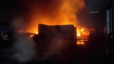 43 killed in massive B'desh container depot blaze | 43 killed in massive B'desh container depot blaze
