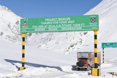 BRO's efforts ensure record extended opening of Zojila Pass | BRO's efforts ensure record extended opening of Zojila Pass