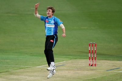 BBL: 'They just nicked them', says Strikers' Thornton after bowling out Thunder for 15 | BBL: 'They just nicked them', says Strikers' Thornton after bowling out Thunder for 15