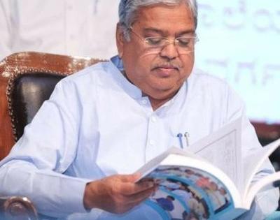 Karnataka Dy CM declares 140-gm gold crown gifted to him as state property | Karnataka Dy CM declares 140-gm gold crown gifted to him as state property