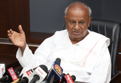 Gowda, Kharge, 2 BJP nominees elected to RS unopposed | Gowda, Kharge, 2 BJP nominees elected to RS unopposed