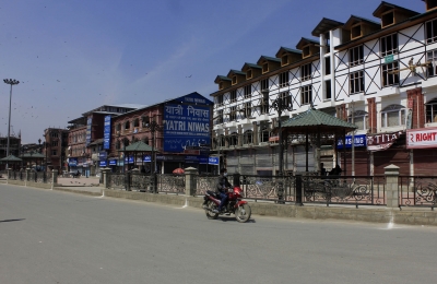 Kashmiri Pandit activist detained in Srinagar | Kashmiri Pandit activist detained in Srinagar Kashmiri Pandit activist detained in Srinagar | Kashmiri Pandit activist detained in Srinagar