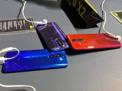 India's smartphone market sees 2% drop in 2023, shipped 148.6 mn units: Report | India's smartphone market sees 2% drop in 2023, shipped 148.6 mn units: Report India's smartphone market sees 2% drop in 2023, shipped 148.6 mn units: Report | India's smartphone market sees 2% drop in 2023, shipped 148.6 mn units: Report