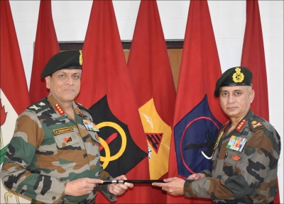 Lt Gen Anindya Sengupta takes command of 'Fire And Fury' Corps | Lt Gen Anindya Sengupta takes command of 'Fire And Fury' Corps