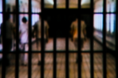 Probe ordered after selfie with jail inmate in MP goes viral | Probe ordered after selfie with jail inmate in MP goes viral