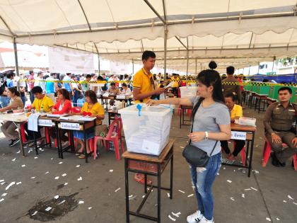Thai Election Commission endorses 500 lower house MPs | Thai Election Commission endorses 500 lower house MPs