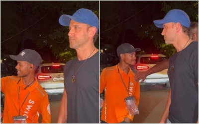 Hrithik's security pushes delivery boy as he tries taking selfie with actor | Hrithik's security pushes delivery boy as he tries taking selfie with actor