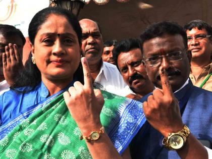 Vijayashanthi quits BJP, likely to join Congress | Vijayashanthi quits BJP, likely to join Congress Vijayashanthi quits BJP, likely to join Congress | Vijayashanthi quits BJP, likely to join Congress
