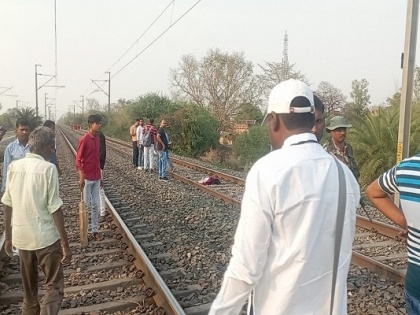 UP: Man forces son to sit on railway tracks in viral video | UP: Man forces son to sit on railway tracks in viral video