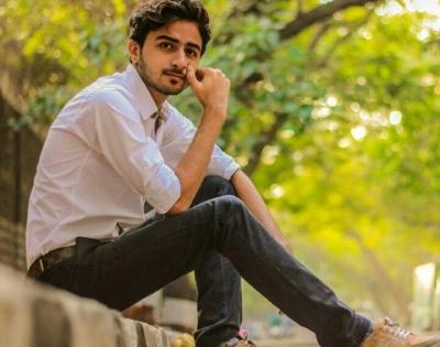 Maharshi Dave on how facing the camera fascinates him | Maharshi Dave on how facing the camera fascinates him Maharshi Dave on how facing the camera fascinates him | Maharshi Dave on how facing the camera fascinates him