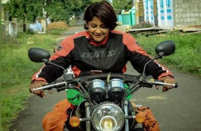 5 Female Motorcycle Riders 'Breaking' Stereotypes | 5 Female Motorcycle Riders 'Breaking' Stereotypes