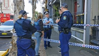 Knife-wielding man shot dead inside Sydney police station | Knife-wielding man shot dead inside Sydney police station
