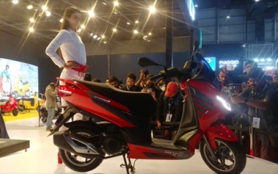 Piaggio India unveils premium scooter Aprilia SXR 160 | Piaggio India unveils premium scooter Aprilia SXR 160 Piaggio India unveils premium scooter Aprilia SXR 160 | Piaggio India unveils premium scooter Aprilia SXR 160