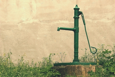 The curious case of handpump in a UP market | The curious case of handpump in a UP market