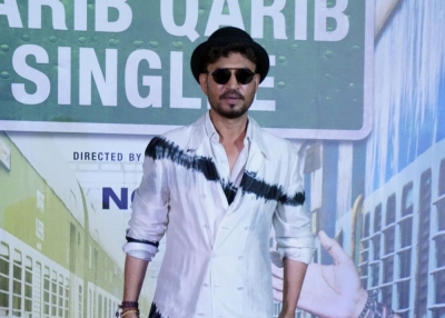 When Irrfan Khan took a dip in ice-cold water | When Irrfan Khan took a dip in ice-cold water