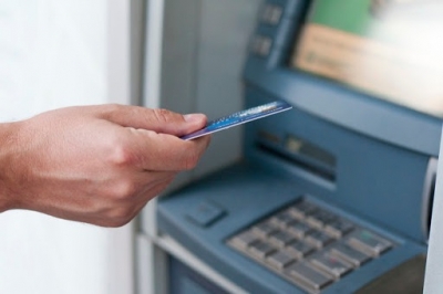 ATM dispenses extra cash in Goa town | ATM dispenses extra cash in Goa town