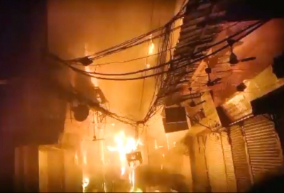 Massive blaze in old Delhi's Bhagirath Palace market, no casualties | Massive blaze in old Delhi's Bhagirath Palace market, no casualties Massive blaze in old Delhi's Bhagirath Palace market, no casualties | Massive blaze in old Delhi's Bhagirath Palace market, no casualties