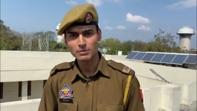 Jammu & Kashmir constable rap video wows Twitter | Jammu & Kashmir constable rap video wows Twitter Jammu & Kashmir constable rap video wows Twitter | Jammu & Kashmir constable rap video wows Twitter
