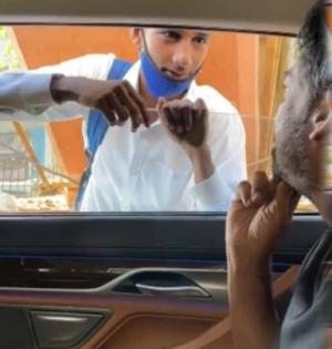 Puri Jagannath's viral video with kid on Mumbai roads | Puri Jagannath's viral video with kid on Mumbai roads